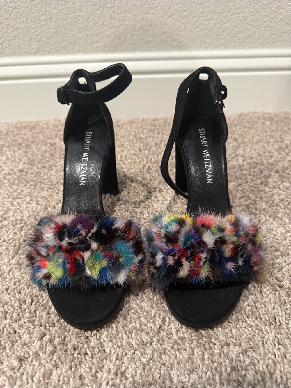 Stuart Weitzman Icelandic Heels w/h Mink Fur